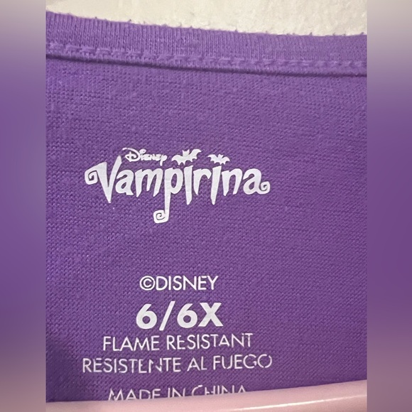 DISNEY Vampirina Purple Long Sleeve Top (2018) – Girls Size 6/6x - Picture 3 of 4